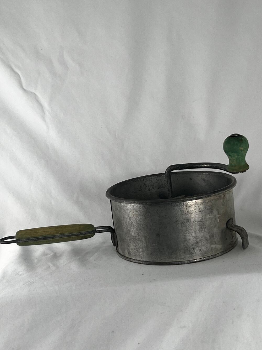Vintage Foley Food Mill Potato Tomato Masher Strainer Wood Handle Crank 7"